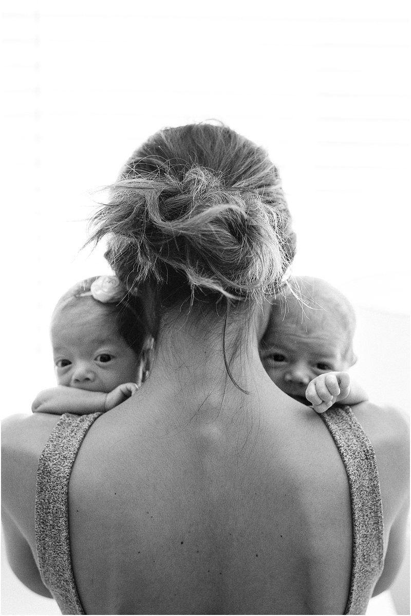 twin newborn photographer los angeles